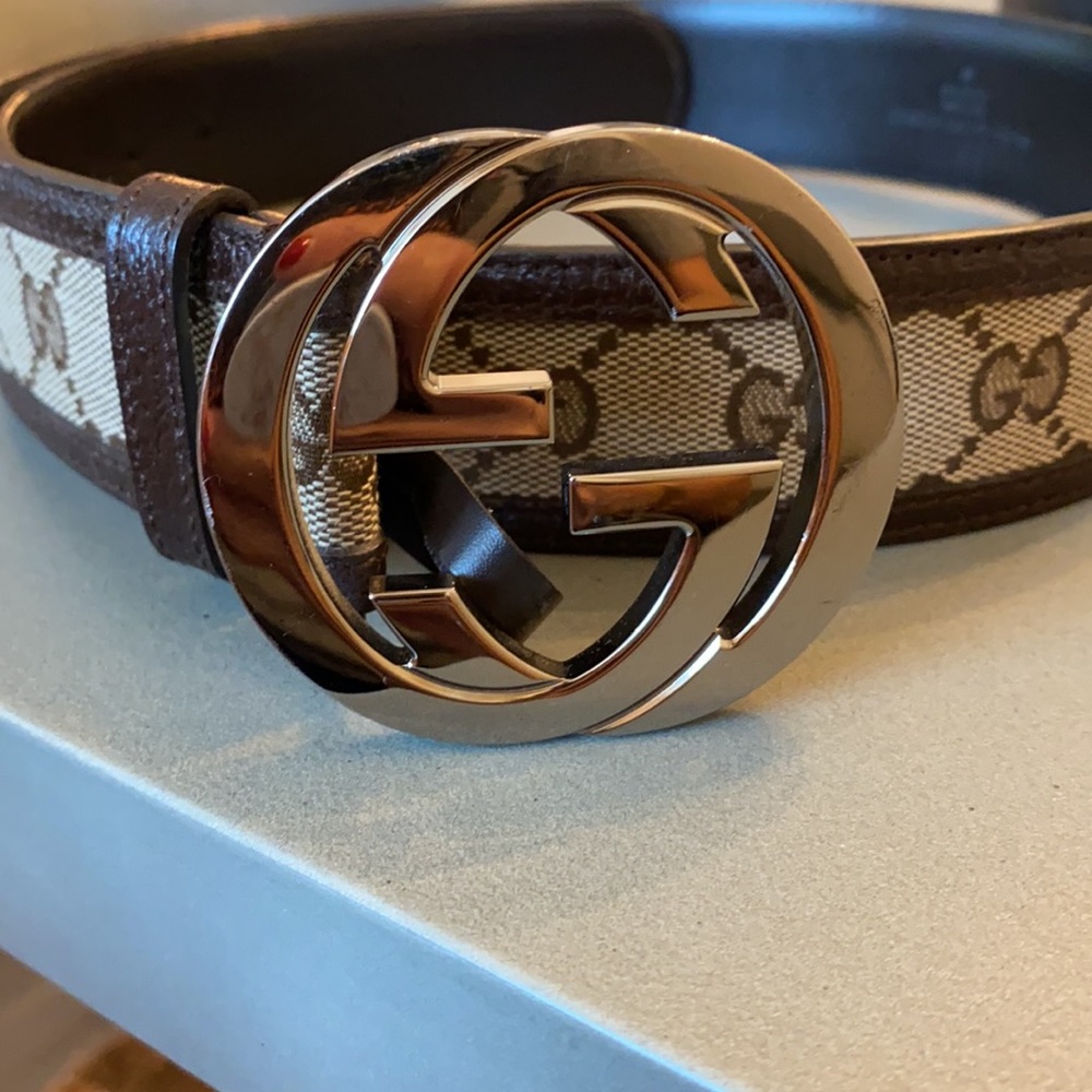Men’s Gucci belt